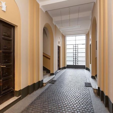In Verticale Turin Ngoại thất bức ảnh